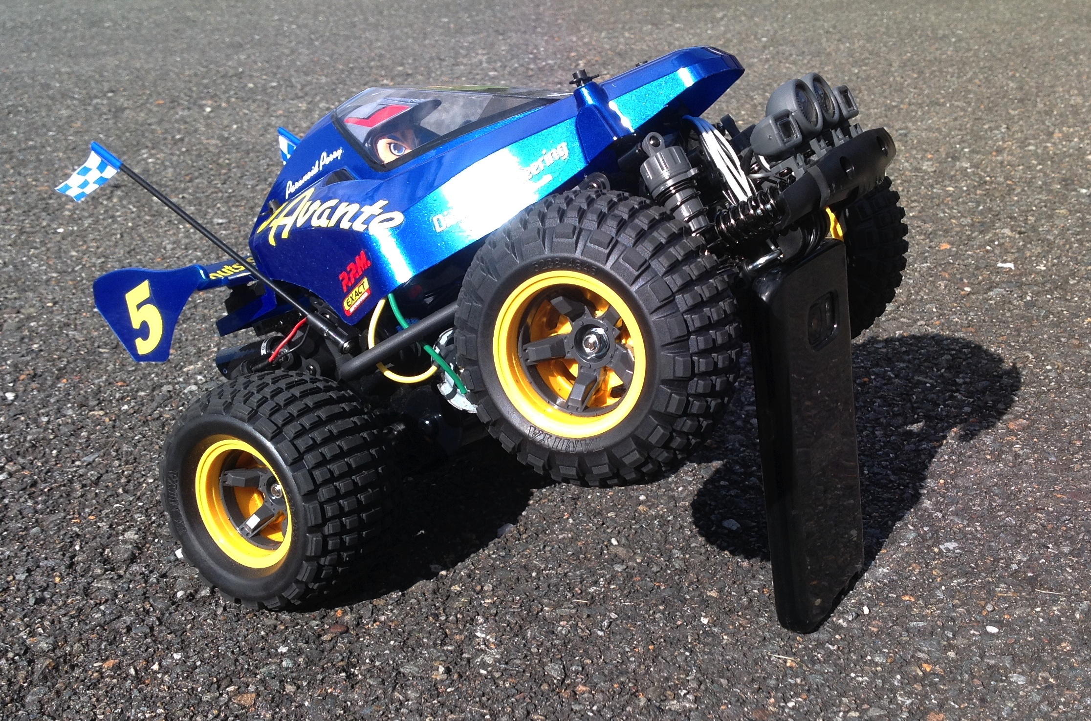 tamiya avante comical